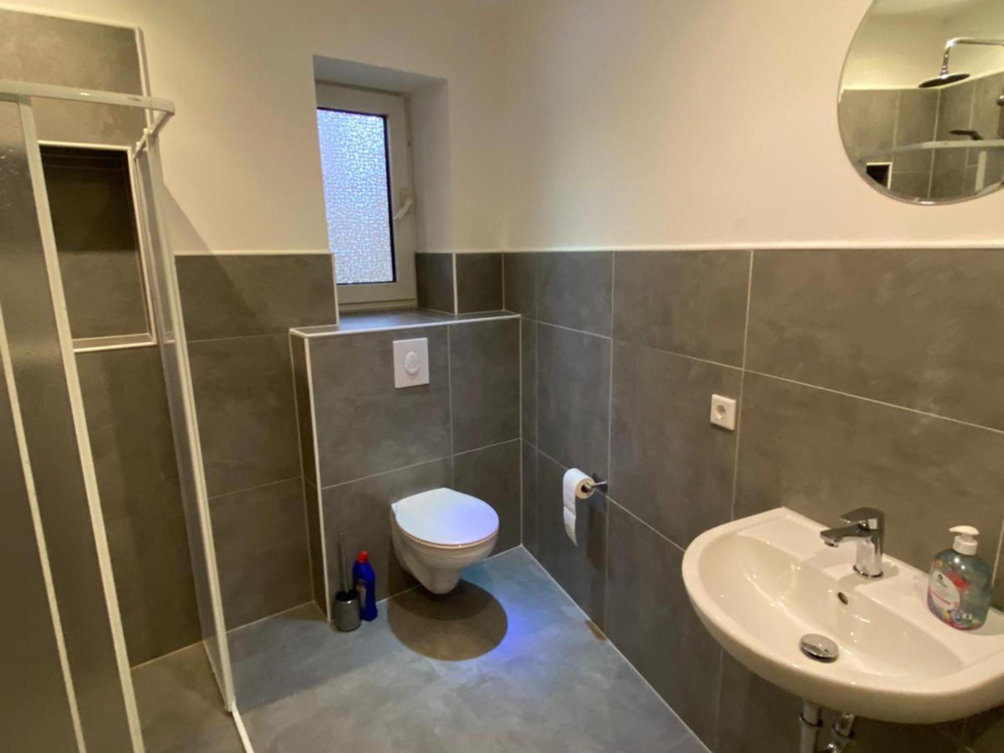 Sali Homes - Monteurswohnungen Im Herzen Von Kleve Kleve  Habitación foto