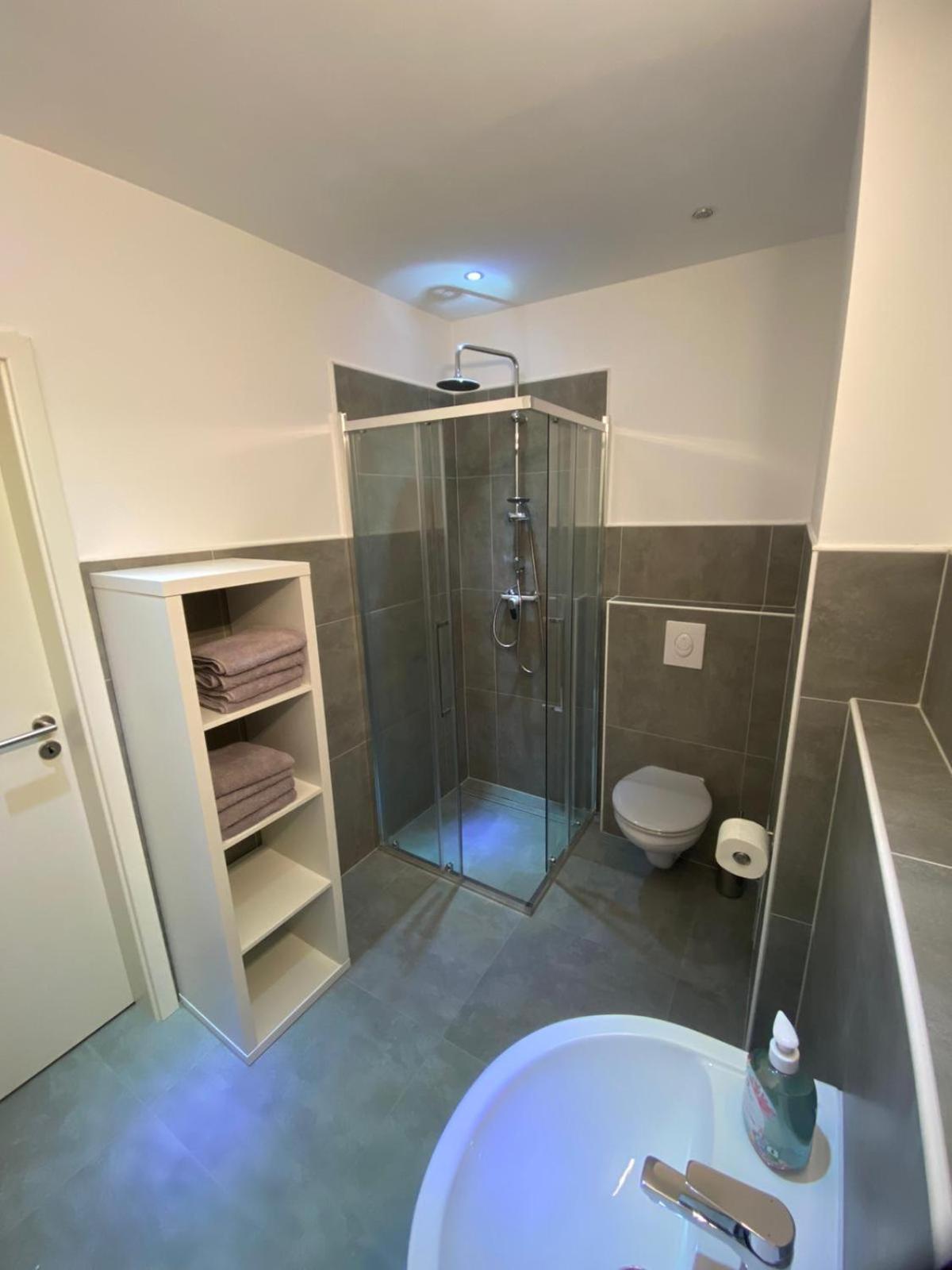 Sali Homes - Monteurswohnungen Im Herzen Von Kleve Kleve  Habitación foto